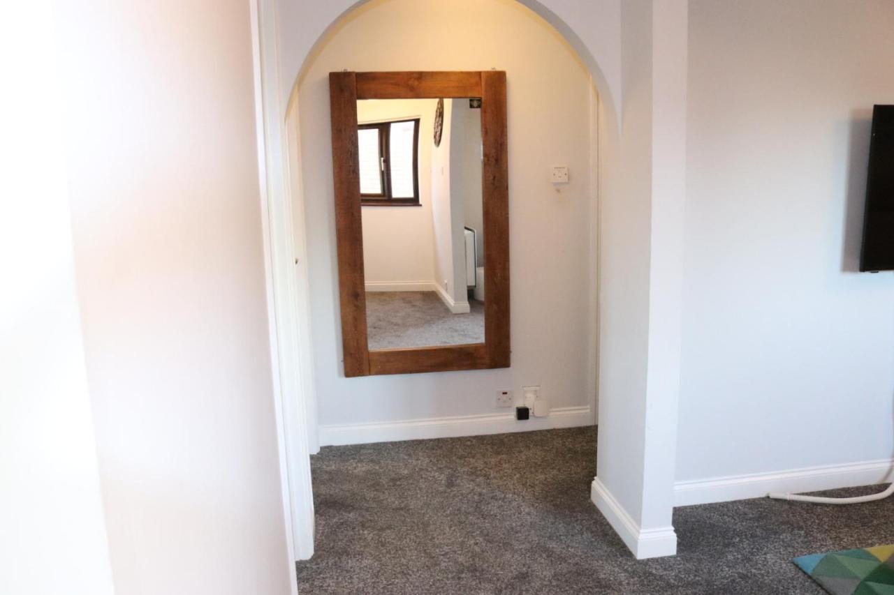 Garland Modern Apartment With Private Garden & Parking Dartford 5 Zewnętrze zdjęcie