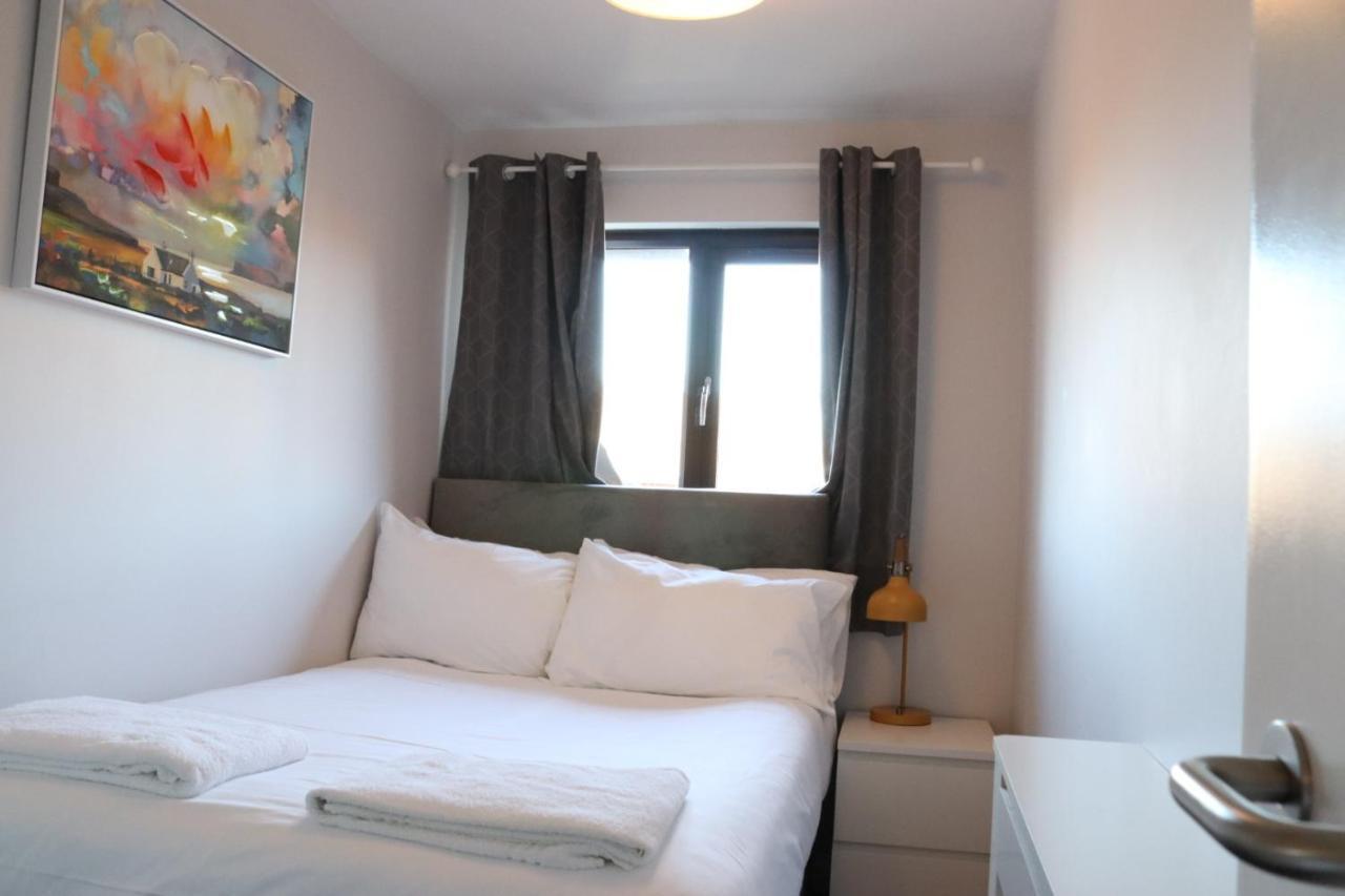 Garland Modern Apartment With Private Garden & Parking Dartford 5 Zewnętrze zdjęcie