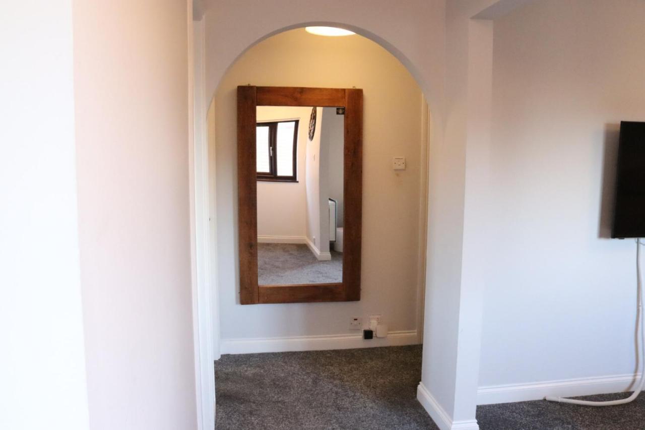 Garland Modern Apartment With Private Garden & Parking Dartford 5 Zewnętrze zdjęcie