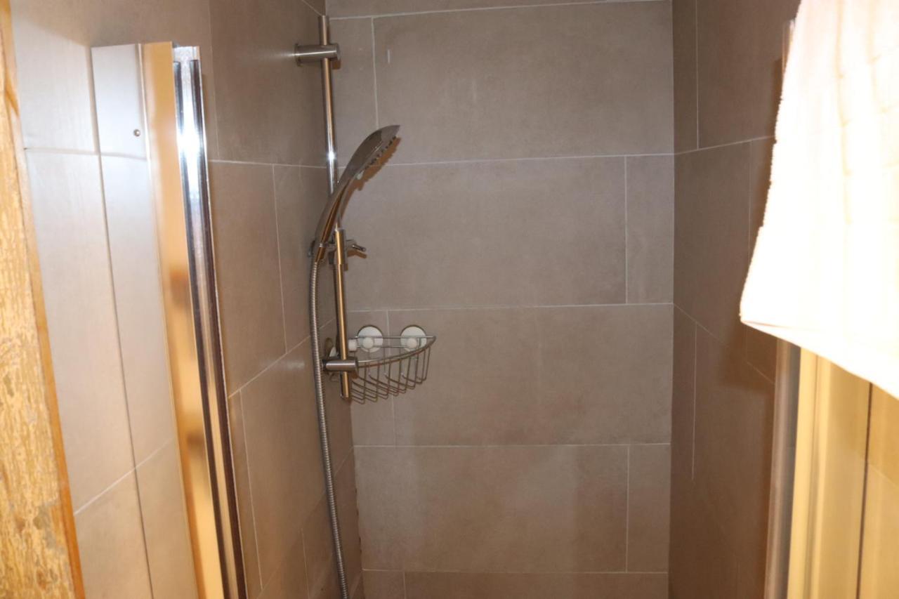 Garland Modern Apartment With Private Garden & Parking Dartford 5 Zewnętrze zdjęcie