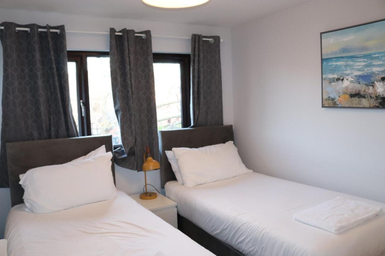 Garland Modern Apartment With Private Garden & Parking Dartford 5 Zewnętrze zdjęcie