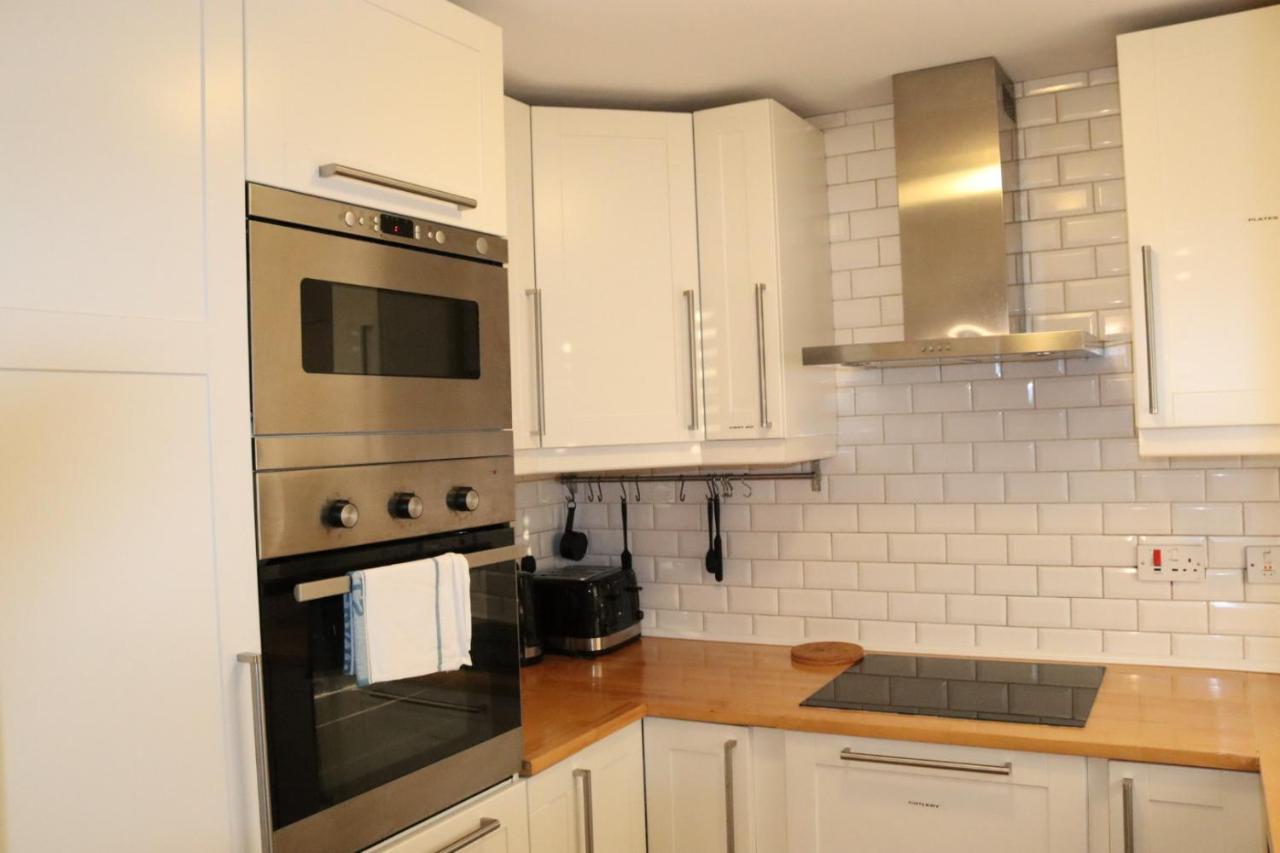 Garland Modern Apartment With Private Garden & Parking Dartford 5 Zewnętrze zdjęcie